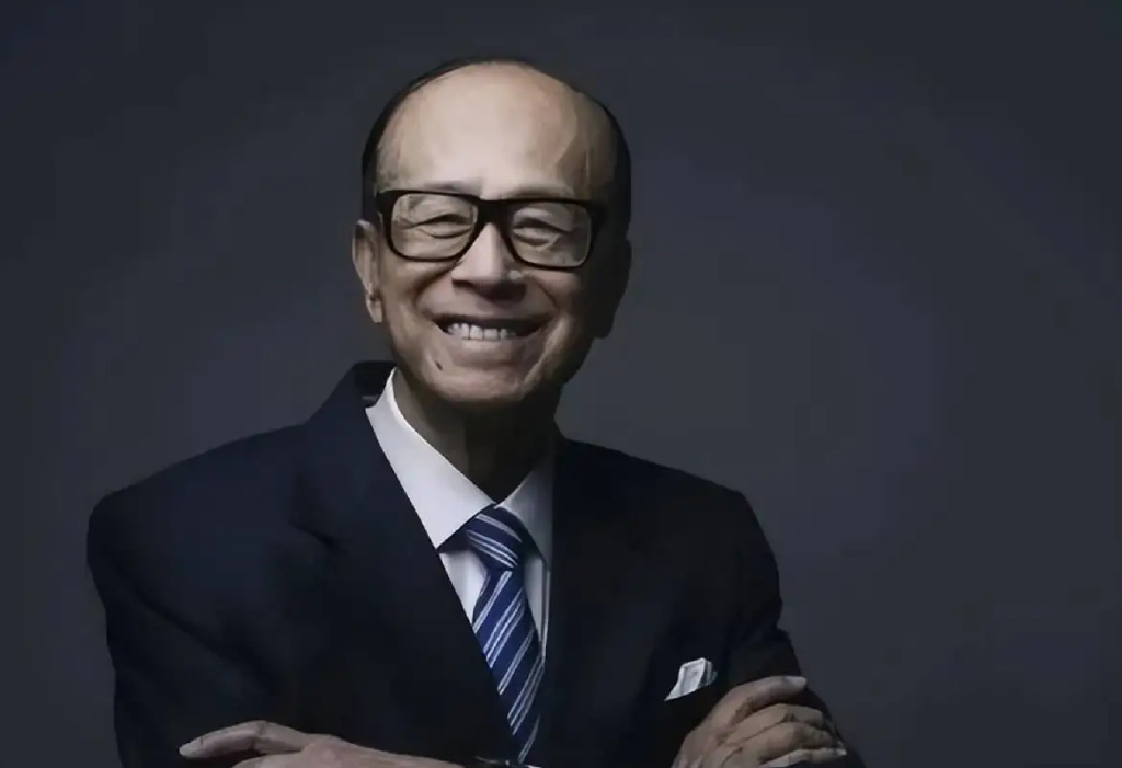 李嘉诚在北京最后一个豪宅开盘，已开发20年，为何可以这样操作？|李嘉诚|地皮|豪宅_新浪新闻