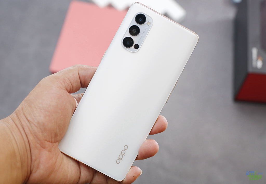 入手一星期快充续航和夜拍我很满意opporeno4pro体验