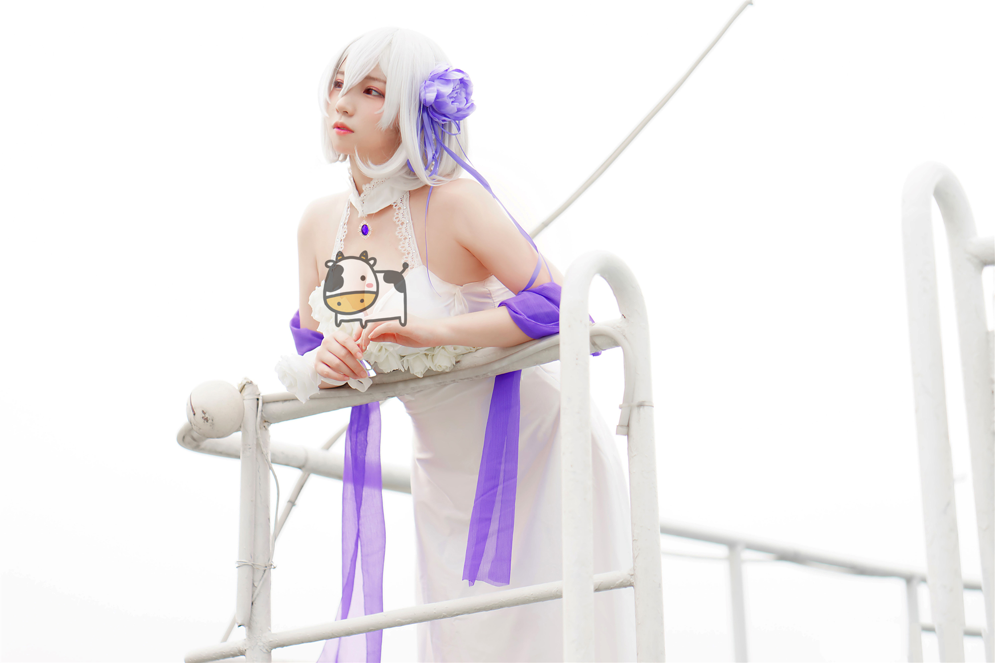 碧蓝航线天狼星cos,纯白蔷薇再好看,也比不了这一眼的心动