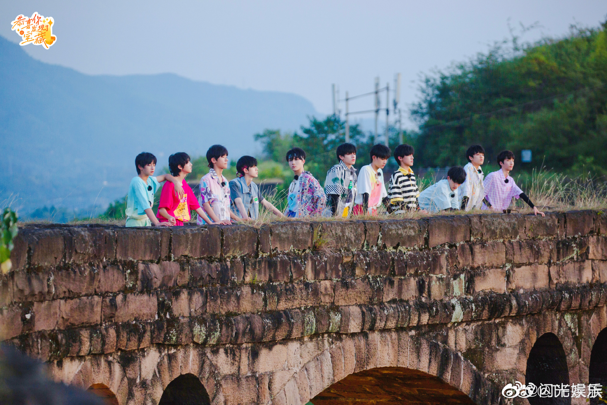 据tf家族三代作曲老师说三代即将出道成团__财经头条