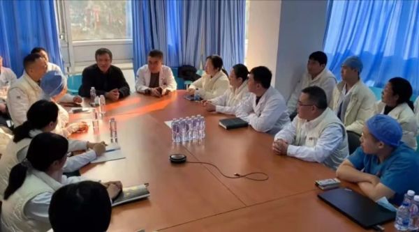 被姐夫投毒百草枯女孩已完成双肺移植手术休闲区蓝鸢梦想 - Www.slyday.coM