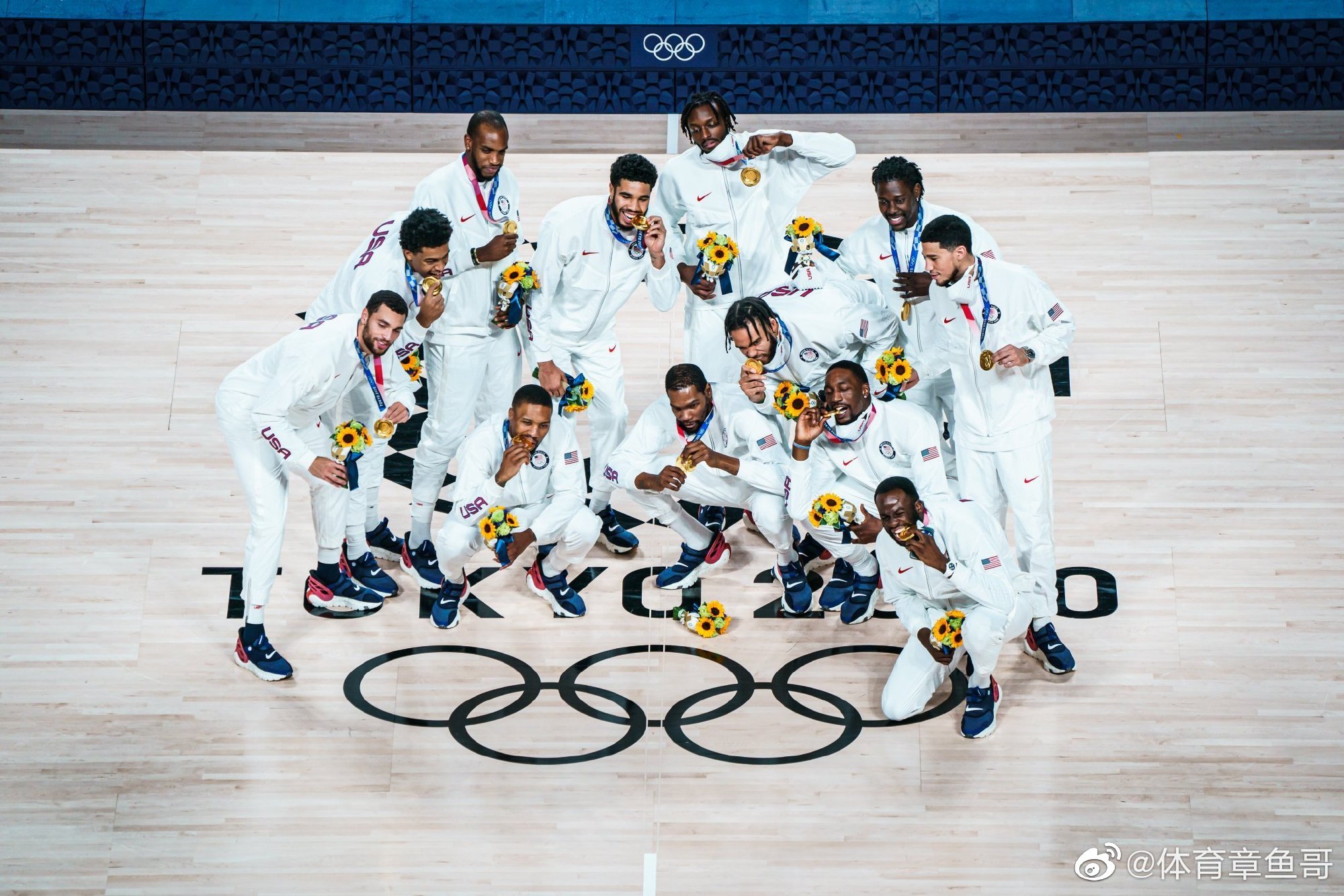 奖金来了:美国男篮东京奥运会夺冠……_高清图集_新浪网