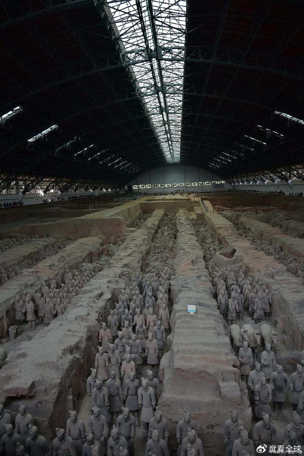 秦始皇兵马俑简介，那些栩栩如生的陶俑，诉说着怎样的秦朝故事？