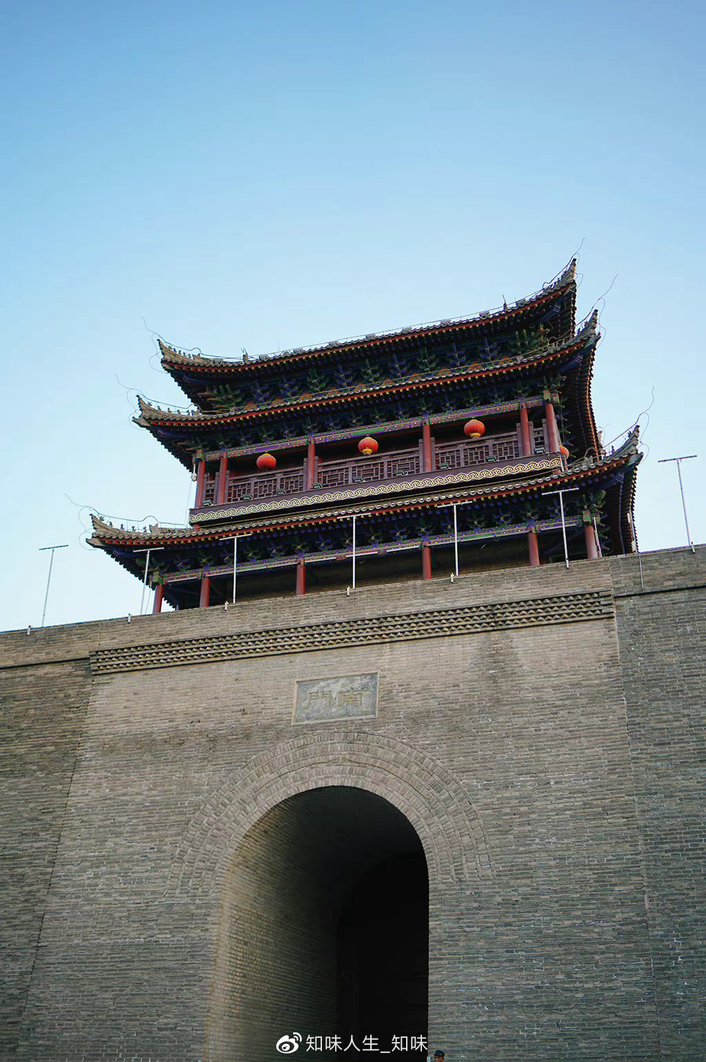 从镇远门外看驼城.