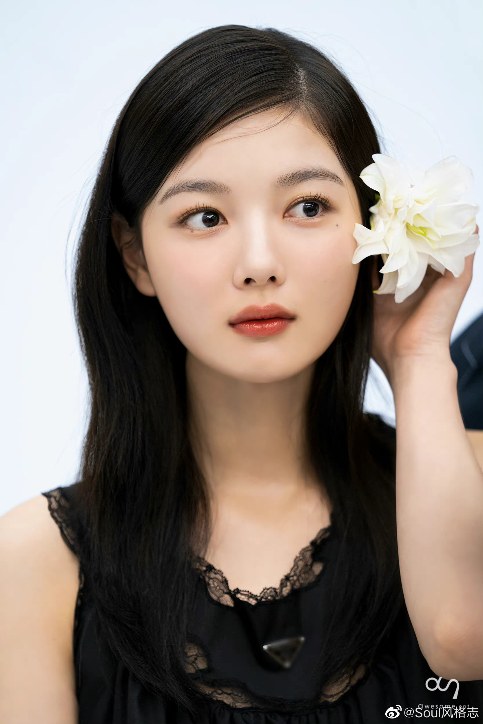 金裕贞 allure杂志拍摄花絮 360度无死角的漂亮妹妹!__财经头条