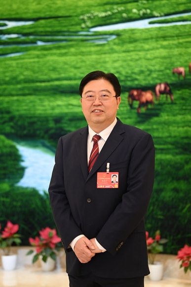 两会云记者会全国人大代表李春奎共建科学城关键一招在于五个一体化