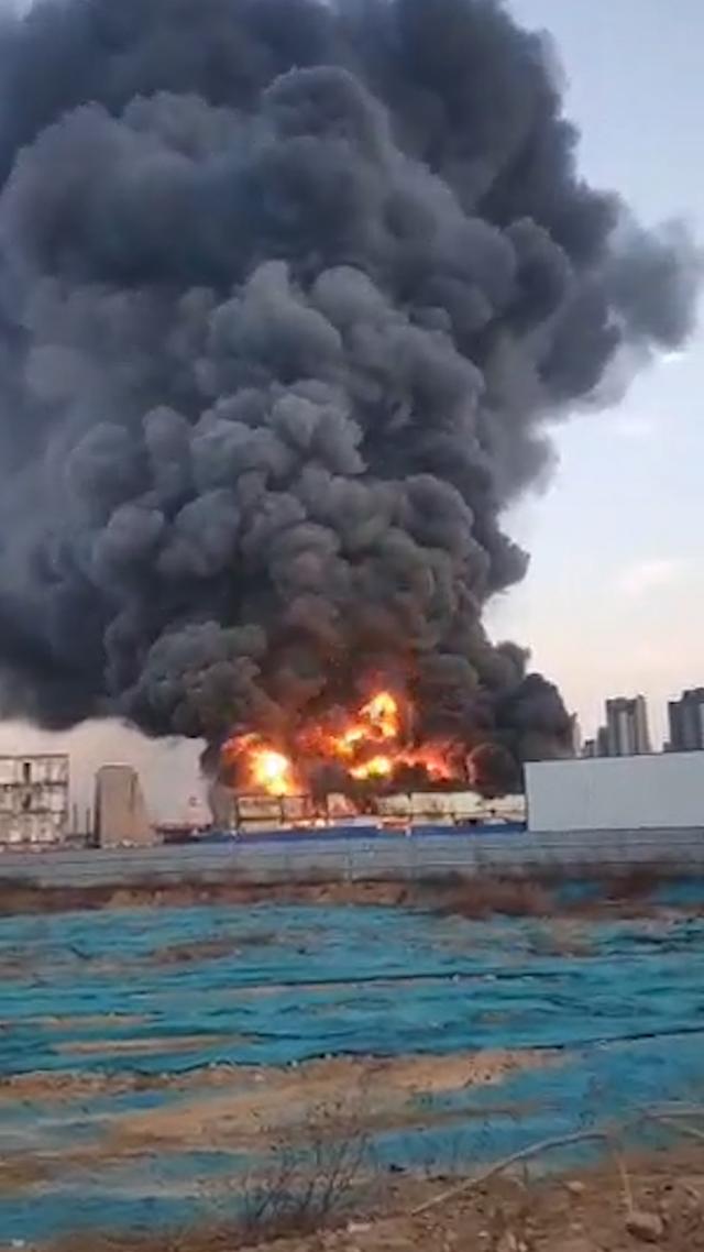 快讯|郑州南四环附近发生火灾