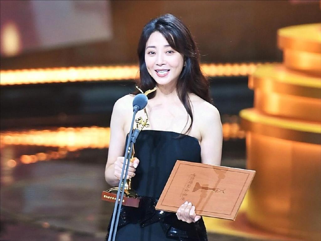金鹰奖上最耀眼的5位明星,个个拿奖,实至名归,皆被观众喜爱__财经头条