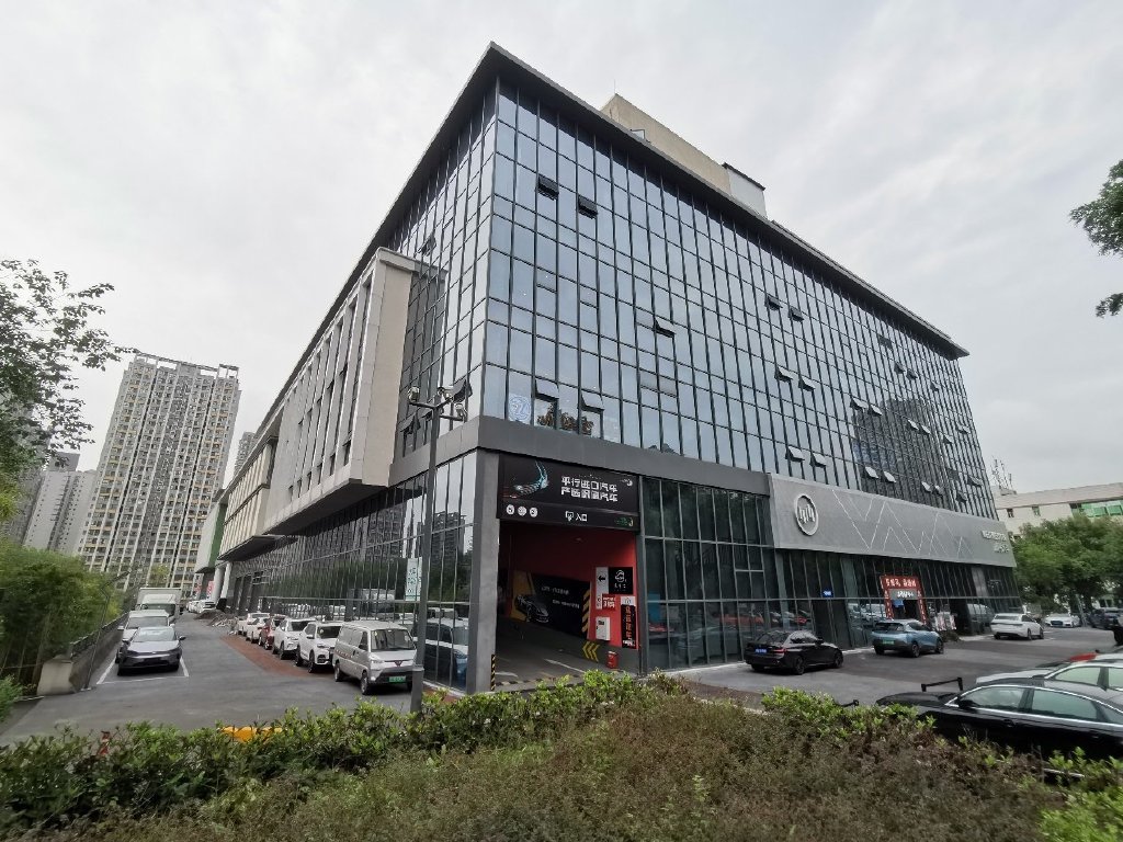 国泰汽车e电园两周年庆，打造重庆新能源汽车服务新地标休闲区蓝鸢梦想 - Www.slyday.coM