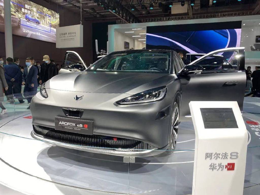 独家北汽版华为问界首辆样车将成型内部代号x80