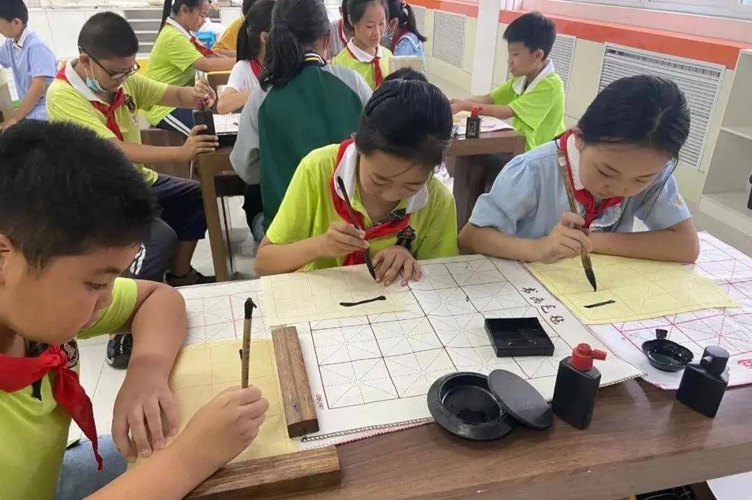 【记录坊子】有“颜”又有“值”的课后服务让教育更温情休闲区蓝鸢梦想 - Www.slyday.coM 【记录坊子】有“颜”又有“值”的课后服务让教育更温情休闲区蓝鸢梦想 - Www.slyday.coM