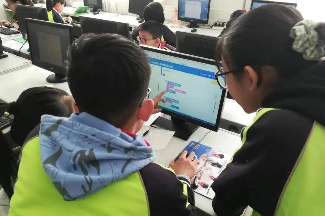 【记录坊子】有“颜”又有“值”的课后服务让教育更温情休闲区蓝鸢梦想 - Www.slyday.coM 【记录坊子】有“颜”又有“值”的课后服务让教育更温情休闲区蓝鸢梦想 - Www.slyday.coM