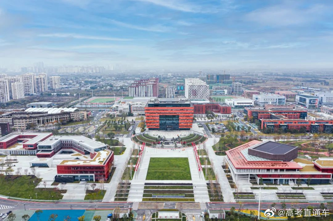 校园风景成都大学
