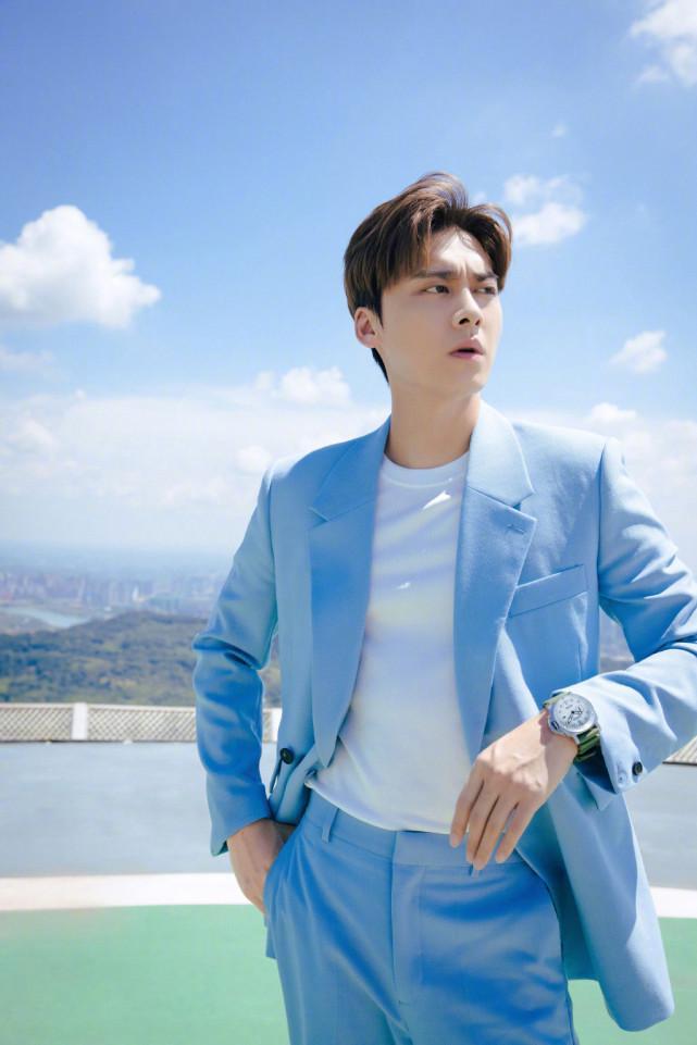 警方通报李易峰多次嫖娼被行政拘留,曾和李云迪同台自称非常荣幸休闲区蓝鸢梦想 - Www.slyday.coM 警方通报李易峰多次嫖娼被行政拘留,曾和李云迪同台自称非常荣幸休闲区蓝鸢梦想 - Www.slyday.coM