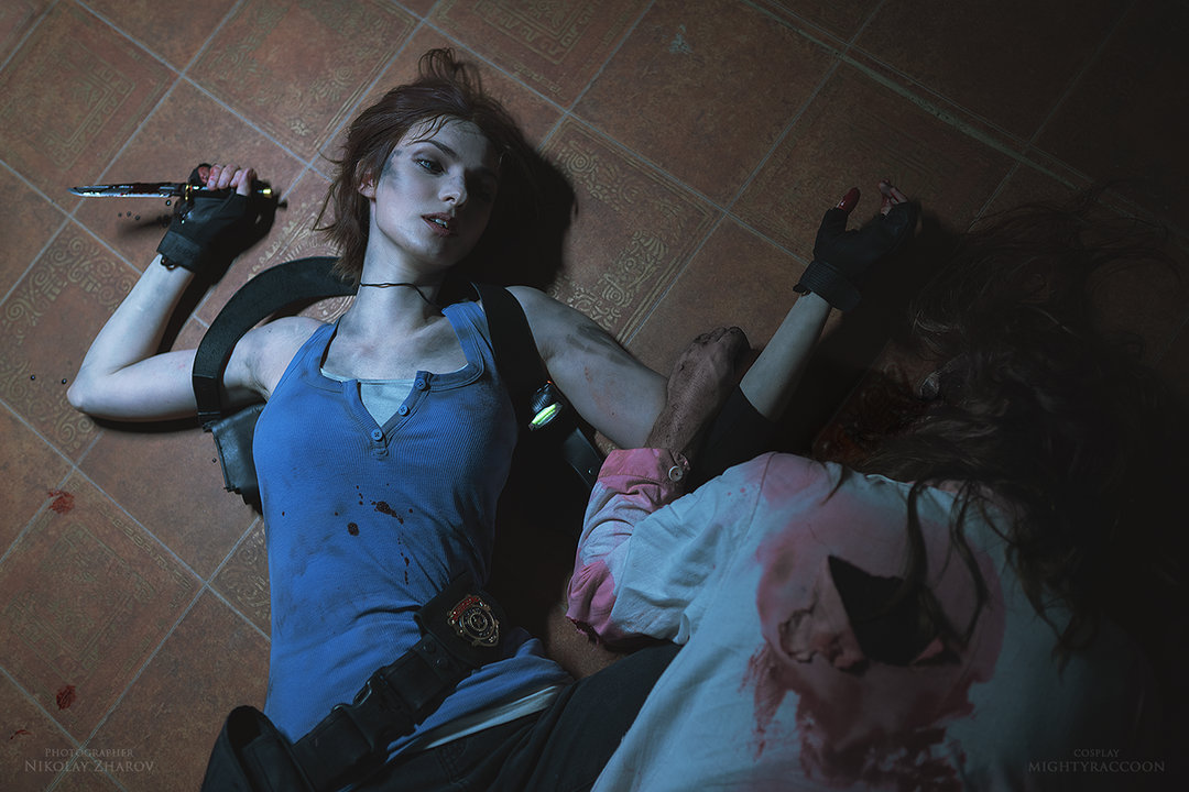 俄罗斯小姐姐 mightyraccoon 今天分享了她《生化危机3》