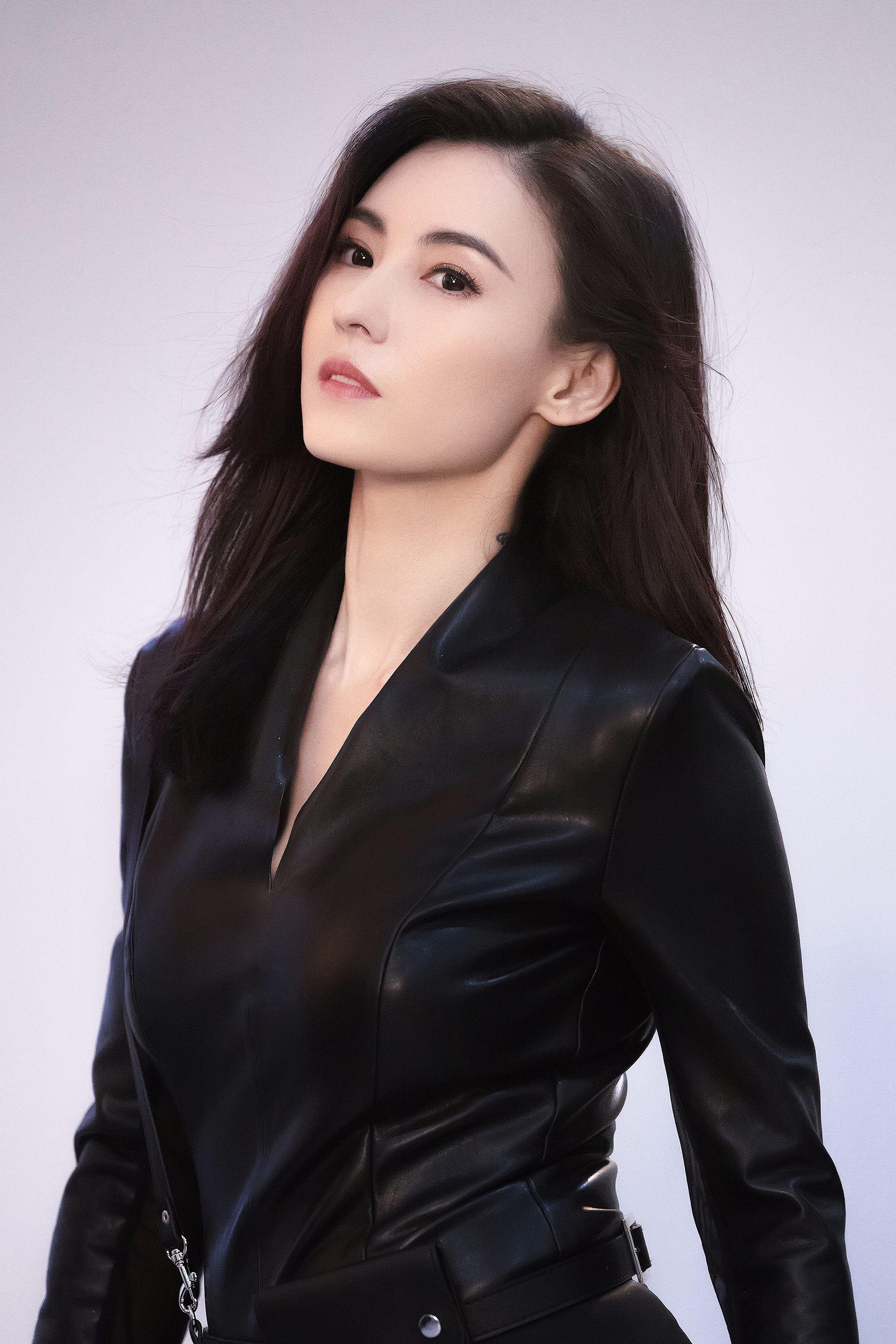 本为宣传代言,颜值再次惊艳网友,穿睡衣都难掩精致优雅|张柏芝|睡衣