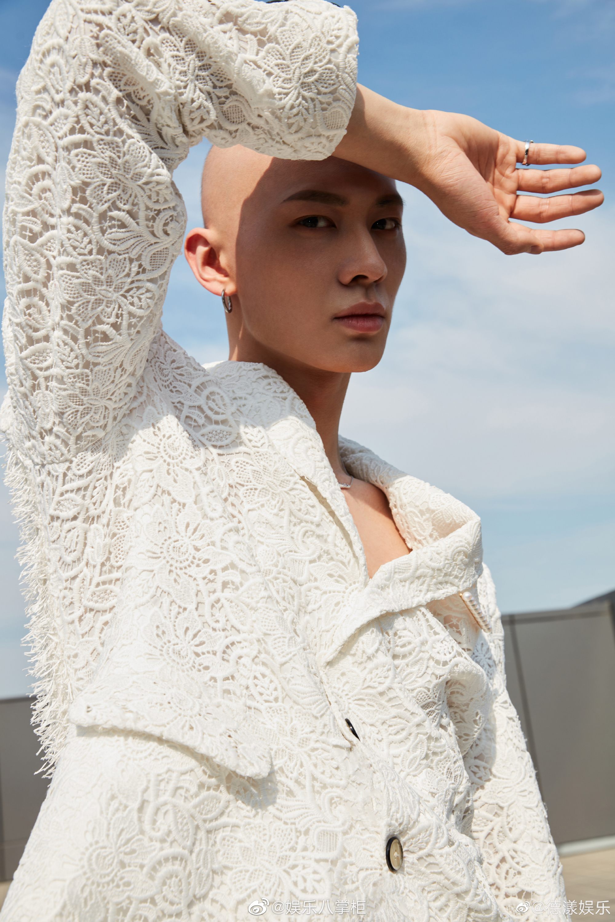 梁森真的可以驾驭全世界所有的衣服……_高清图集_新浪网