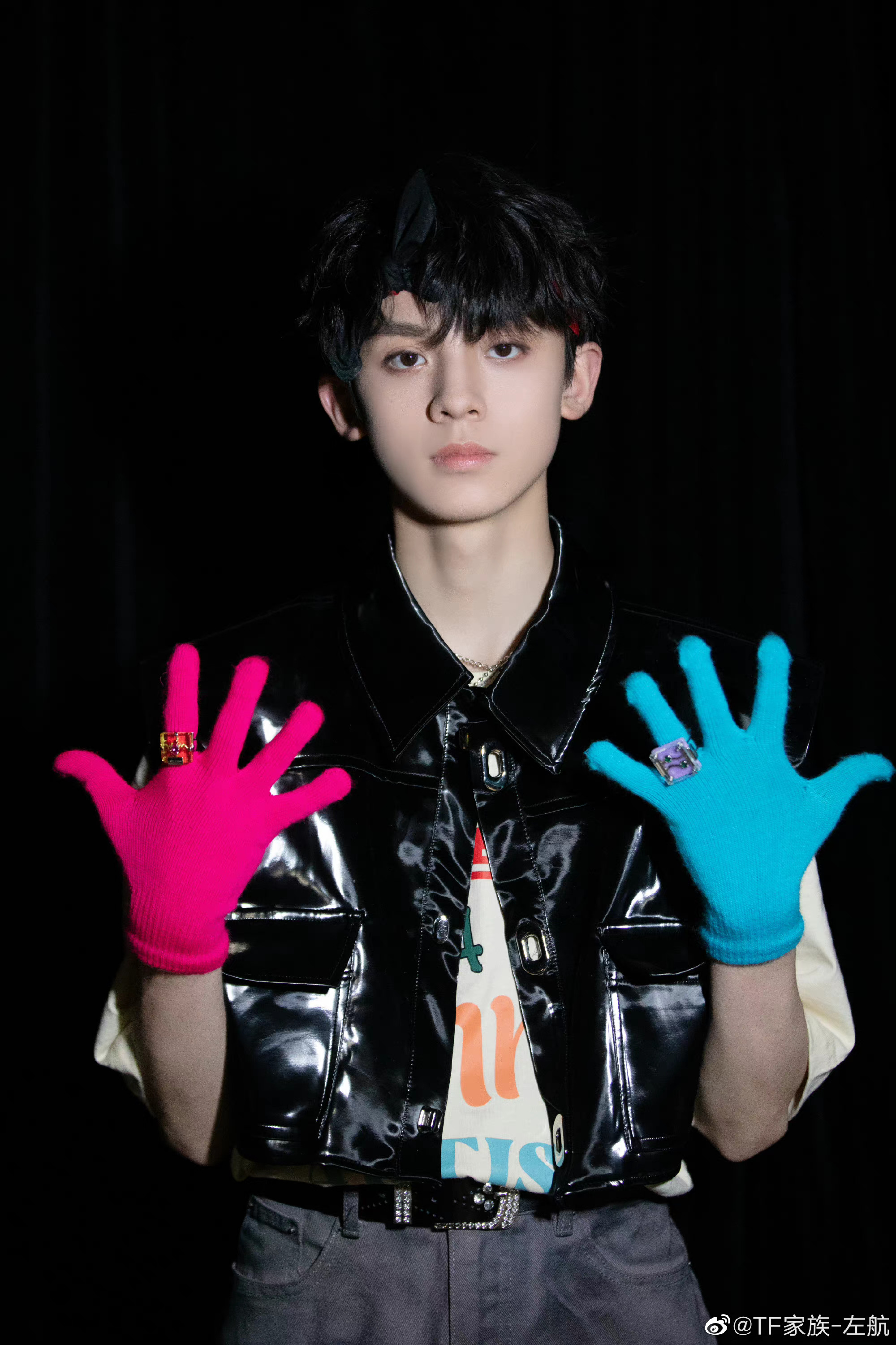 左航新歌《一个很dry(拽)的humorous boy 》_高清图集_新浪网