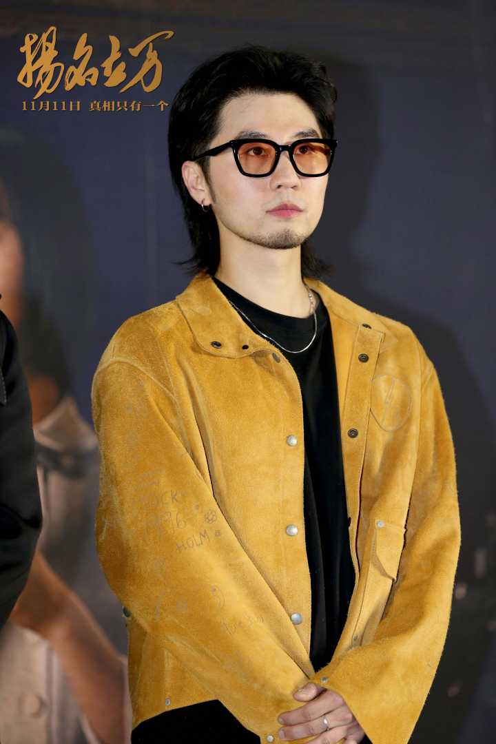 韩寒监制的电影扬名立万北京首映高朋满座奥运冠军都来了六个