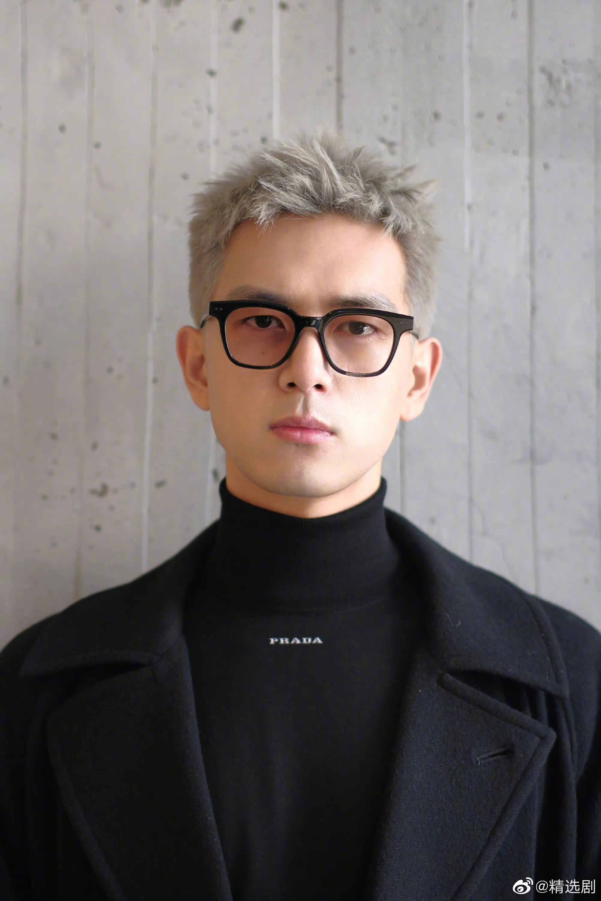 李现最新银发造型 来品品__财经头条