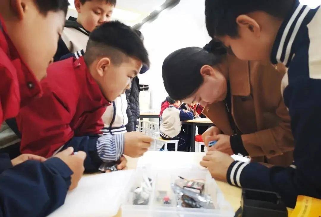 【记录坊子】有“颜”又有“值”的课后服务让教育更温情休闲区蓝鸢梦想 - Www.slyday.coM 【记录坊子】有“颜”又有“值”的课后服务让教育更温情休闲区蓝鸢梦想 - Www.slyday.coM