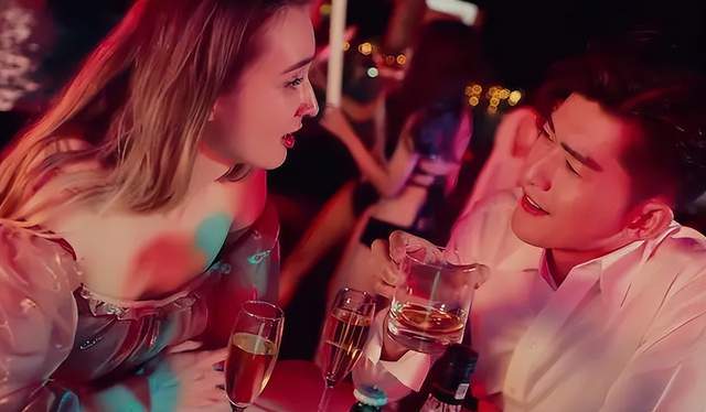 张翰新剧烂出新高度,豆瓣评分2.2,看yue了休闲区蓝鸢梦想 - Www.slyday.coM 张翰新剧烂出新高度,豆瓣评分2.2,看yue了休闲区蓝鸢梦想 - Www.slyday.coM