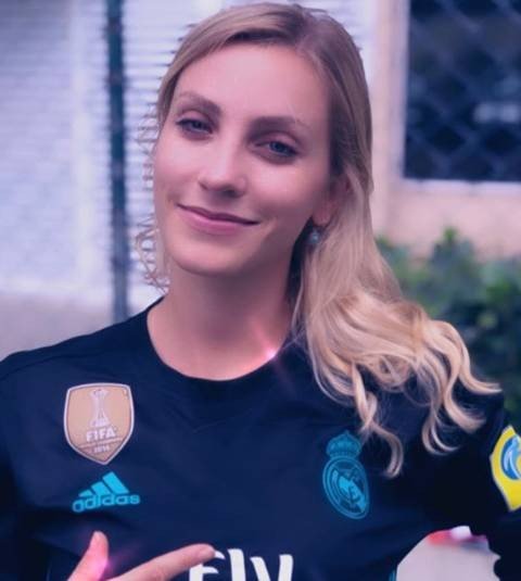 巴西美女裁判费尔南达-科伦博-乌利亚娜