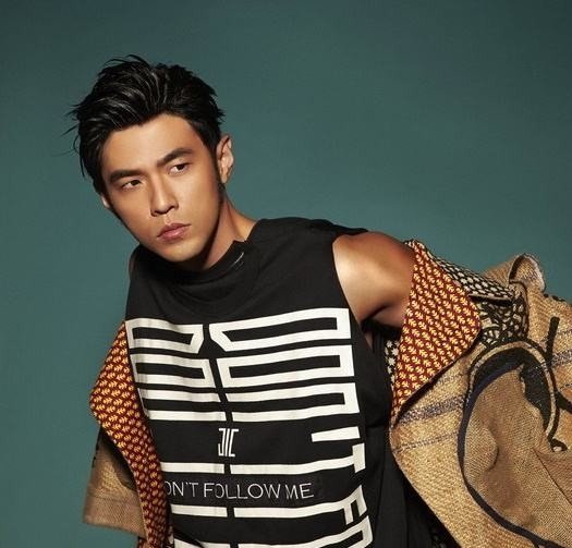 周杰伦新专辑再创历史！销售额已破1亿，超过以往所有个人作品休闲区蓝鸢梦想 - Www.slyday.coM