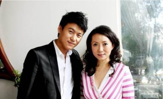 常回家看看是他的成名曲现男友是24岁的小鲜肉真是人生赢家啊