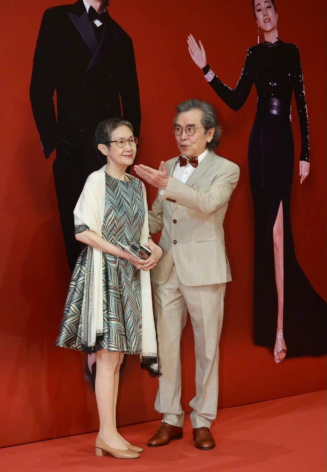 今晚出席第40届红毯的:姜大卫,李琳琳……_高清图集_新浪网