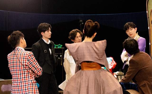 邓伦凉了!偷税漏税被查,缴纳上亿元罚款,芒果台多档节目或下架休闲区蓝鸢梦想 - Www.slyday.coM 邓伦凉了!偷税漏税被查,缴纳上亿元罚款,芒果台多档节目或下架休闲区蓝鸢梦想 - Www.slyday.coM