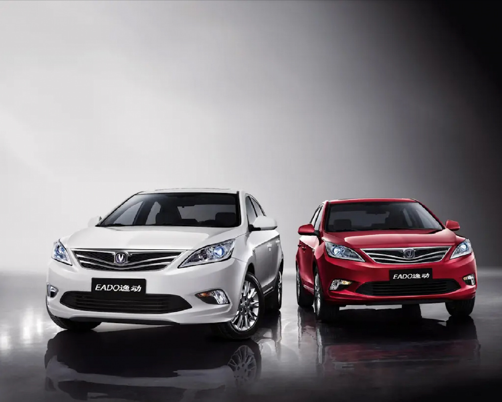 与中国汽车工业齐飞,长安逸动12年不断进取迎来第170万台下线-新浪汽