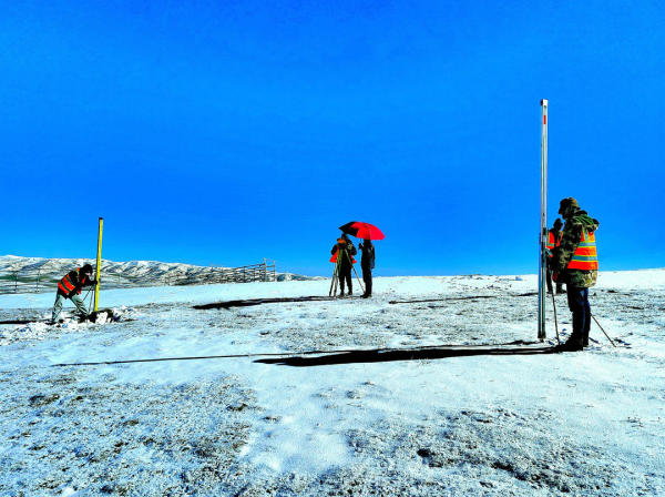 图集大地测量队员全年常在野外工作用脚丈量祖国山水