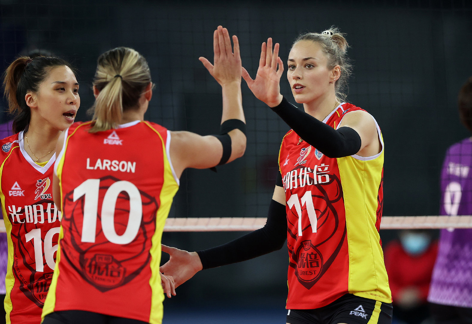 利普曼:不靠颜值"吃饭"|利普曼|女排|吃饭_新浪新闻