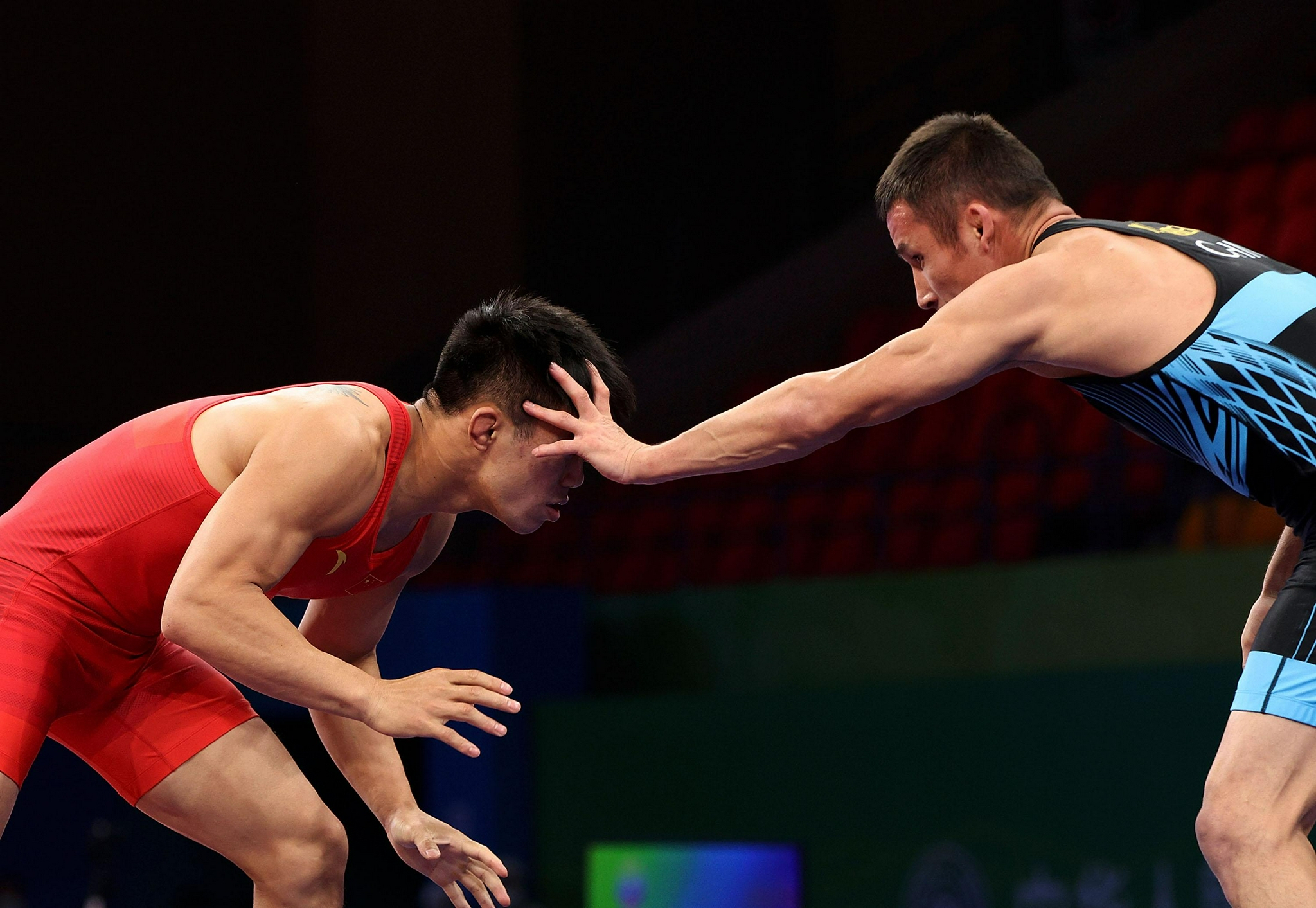 全运会摔跤男子自由式65公斤级浙江队选手袁绍华夺冠