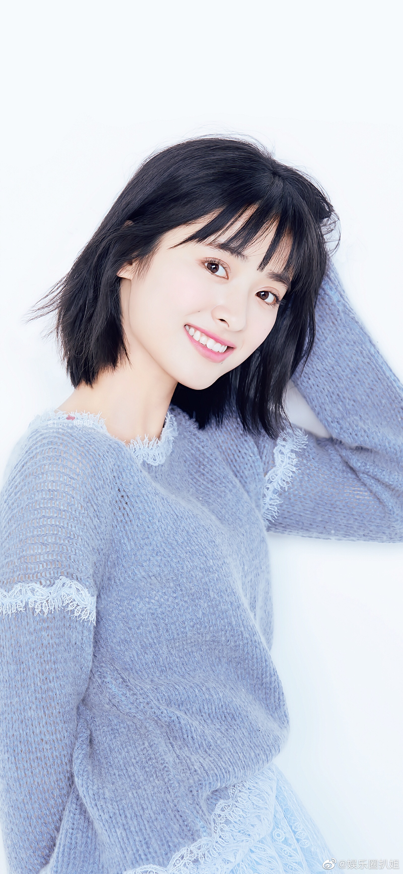 沈月在网上晒出了自拍,她最近好像更美了……__财经头条