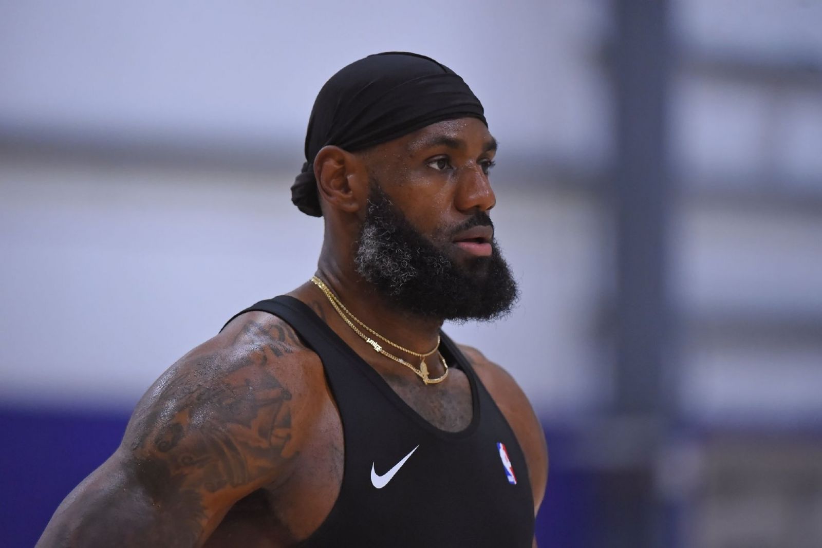 肯巴-沃克谈隔离赛区内的生活:这其实挺有意思的