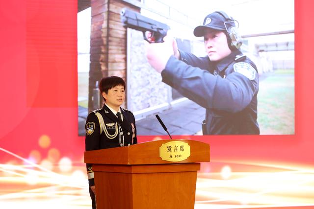 第二个中国人民警察节前夕武汉公安举行媒体见面会 6位全国公安系统英雄模范受邀出席休闲区蓝鸢梦想 - Www.slyday.coM