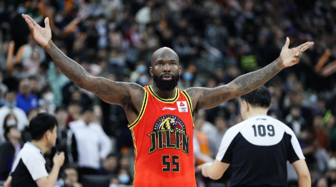 曝琼斯以压倒性优势获得cba最佳国际球员