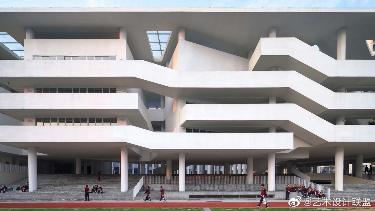 海口寰岛实验学校初中部 可触摸的空间 迹 建筑事务所 Tao