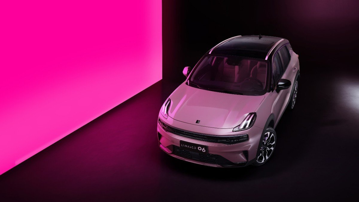 领克06的新粉色,能把你的气质翻一番