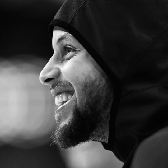 分享一组库里高质感黑白照头像!太萌了!