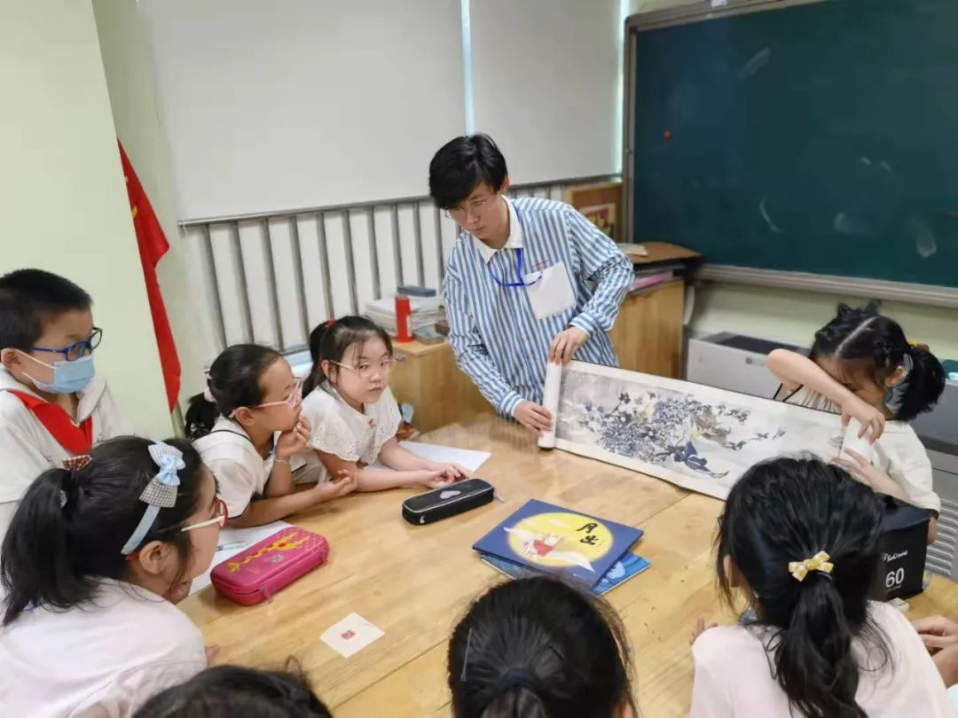 最新！南京课后服务第一天，我们发现了五个特点...休闲区蓝鸢梦想 - Www.slyday.coM