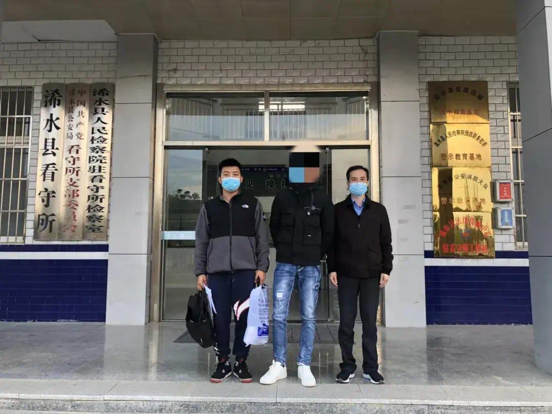 浠水警方侦办一起组织偷越国境案 5人被刑拘！休闲区蓝鸢梦想 - Www.slyday.coM