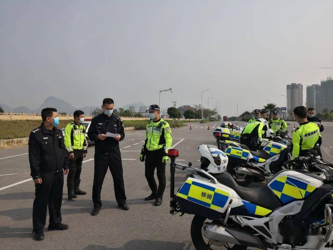 风采广西壮族自治区来宾市公安局交通警察支队毛正广交警的标杆平安的