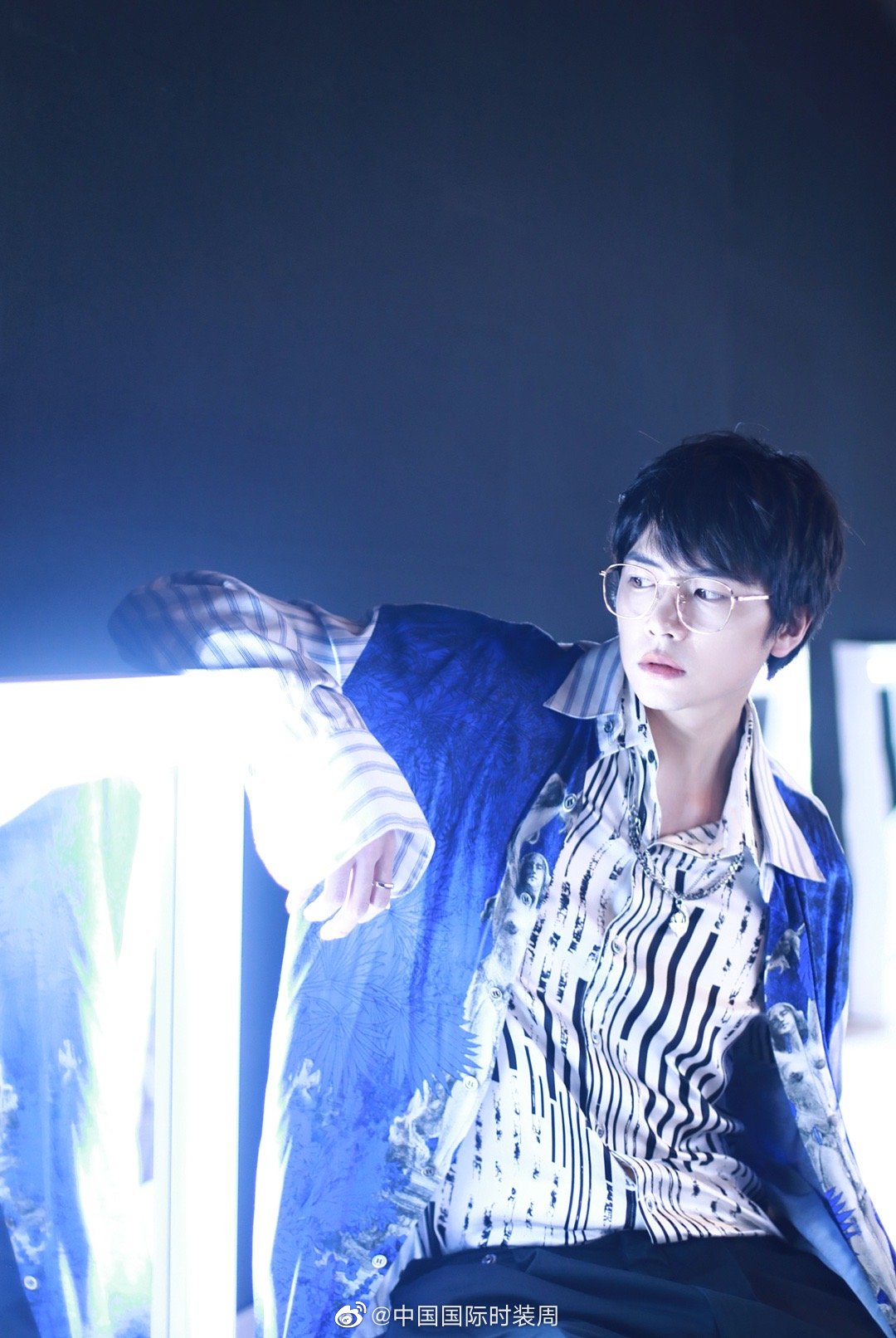 歌手龚毅星亮相jumperzhang