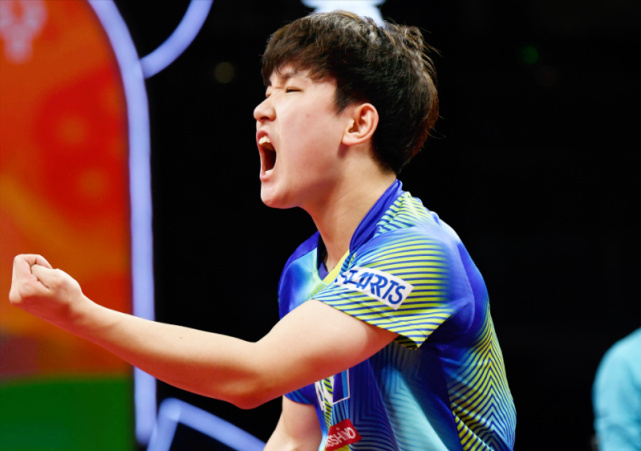 惊心动魄！国乒3休闲区蓝鸢梦想 - Www.slyday.coM