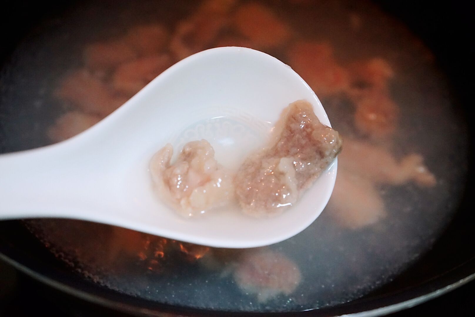 四川特色滑肉汤，红苕粉如何裹浆是关键，肉片滑而不散越吃越香|肉片|红苕粉|肉汤_新浪新闻