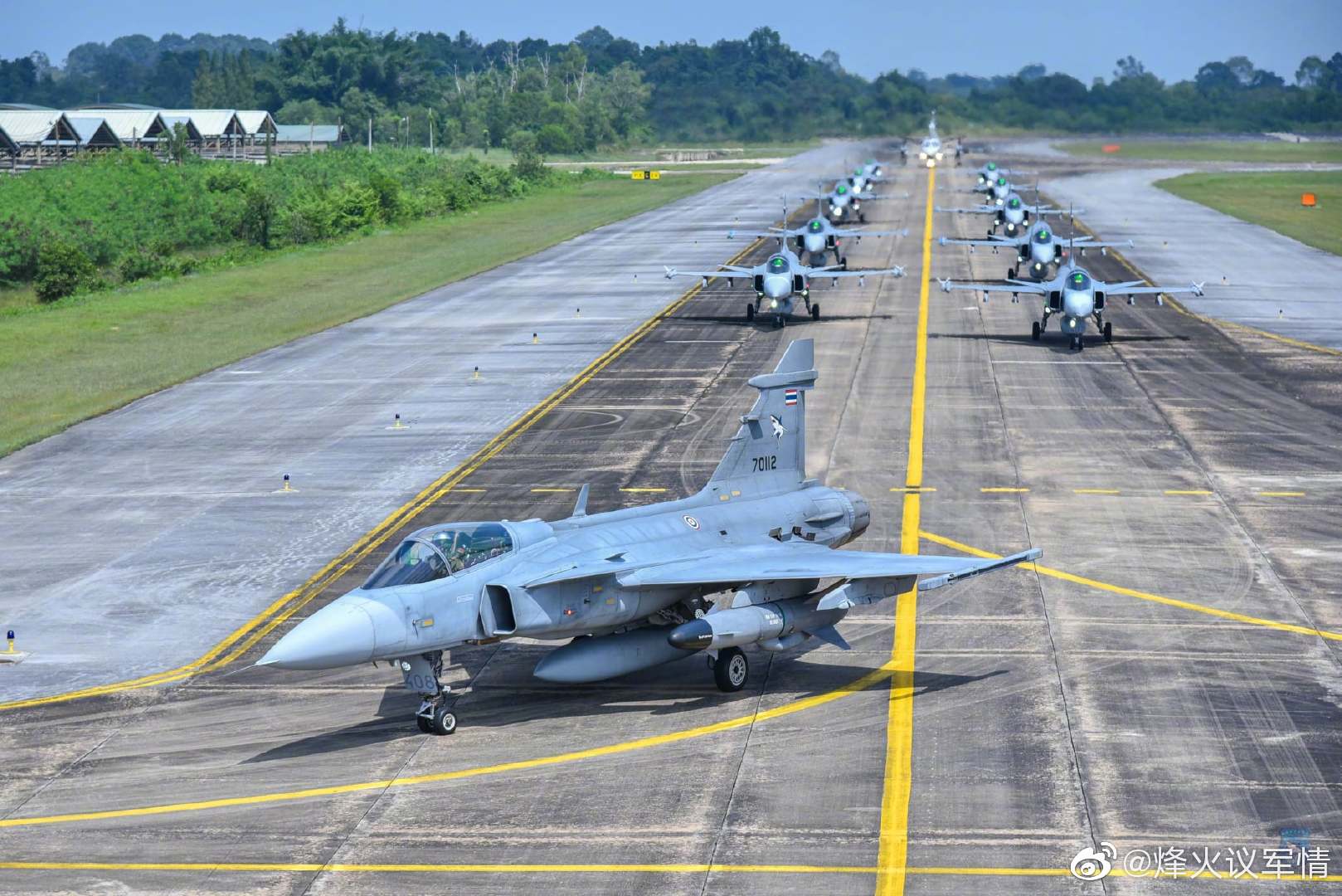 泰国空军"鹰狮"机群_高清图集_新浪网