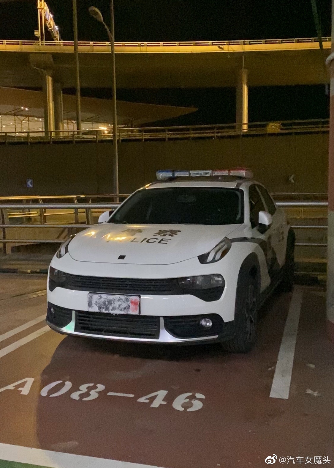 领克警车,you dont say,还挺好看!